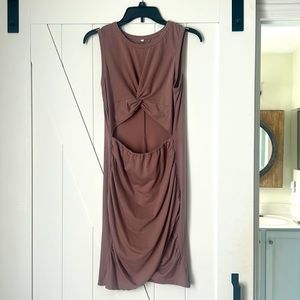 Medium cutout dress taupe